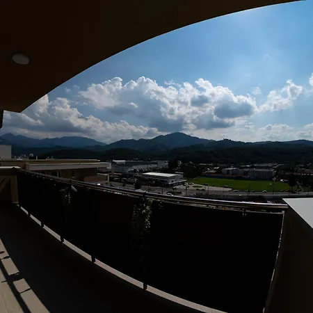 Ch Urban Plaza شقة