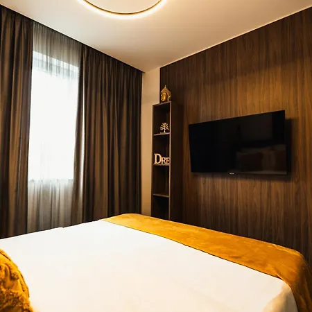 Ch Urban Plaza * براشوف