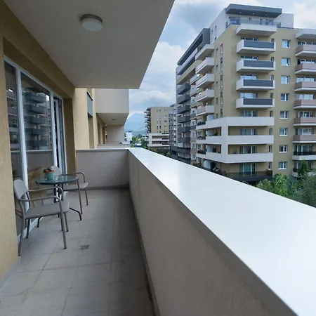 Ch Urban Plaza