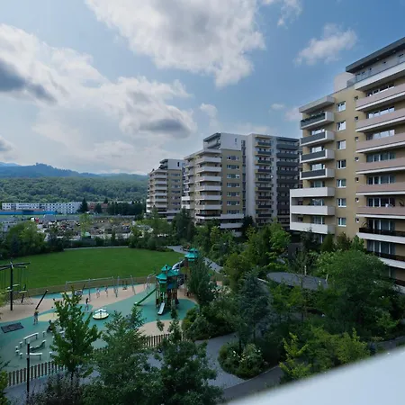 Ch Urban Plaza
