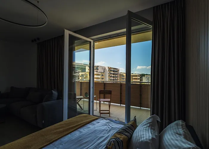 Ch Urban Plaza Apartment *