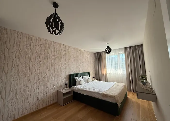 Ch Urban Plaza * Брашов